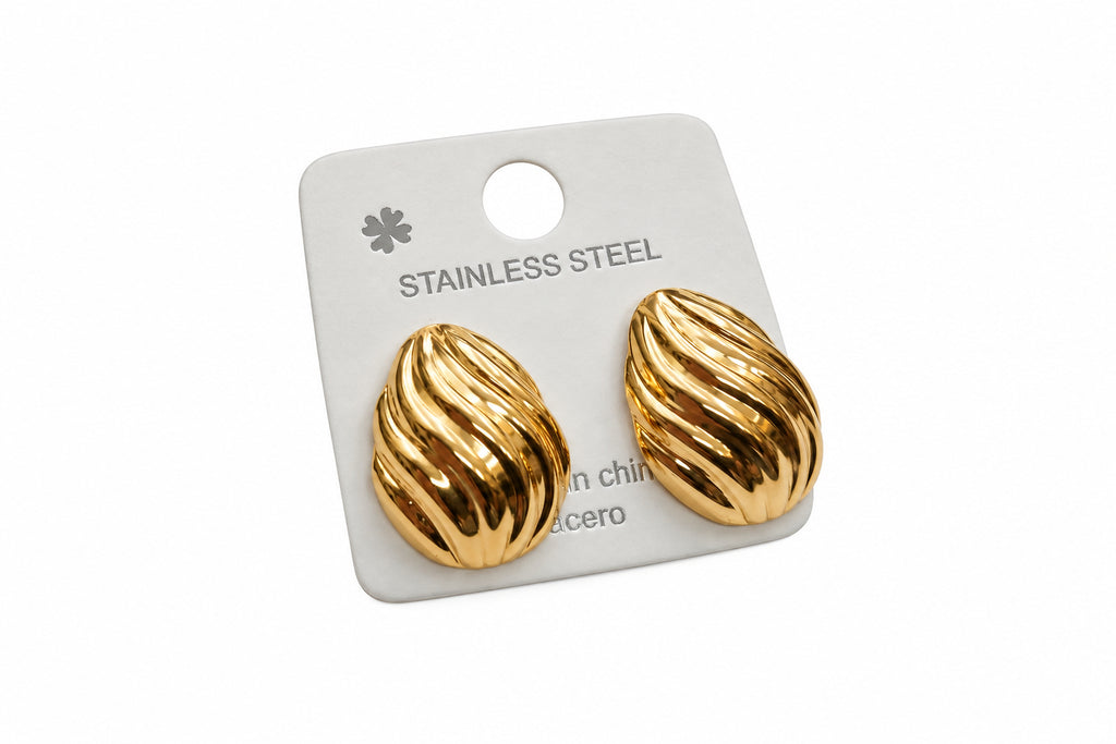 Aretes de Acero Inoxidable Dorados con Diseño Texturizado Ovalado