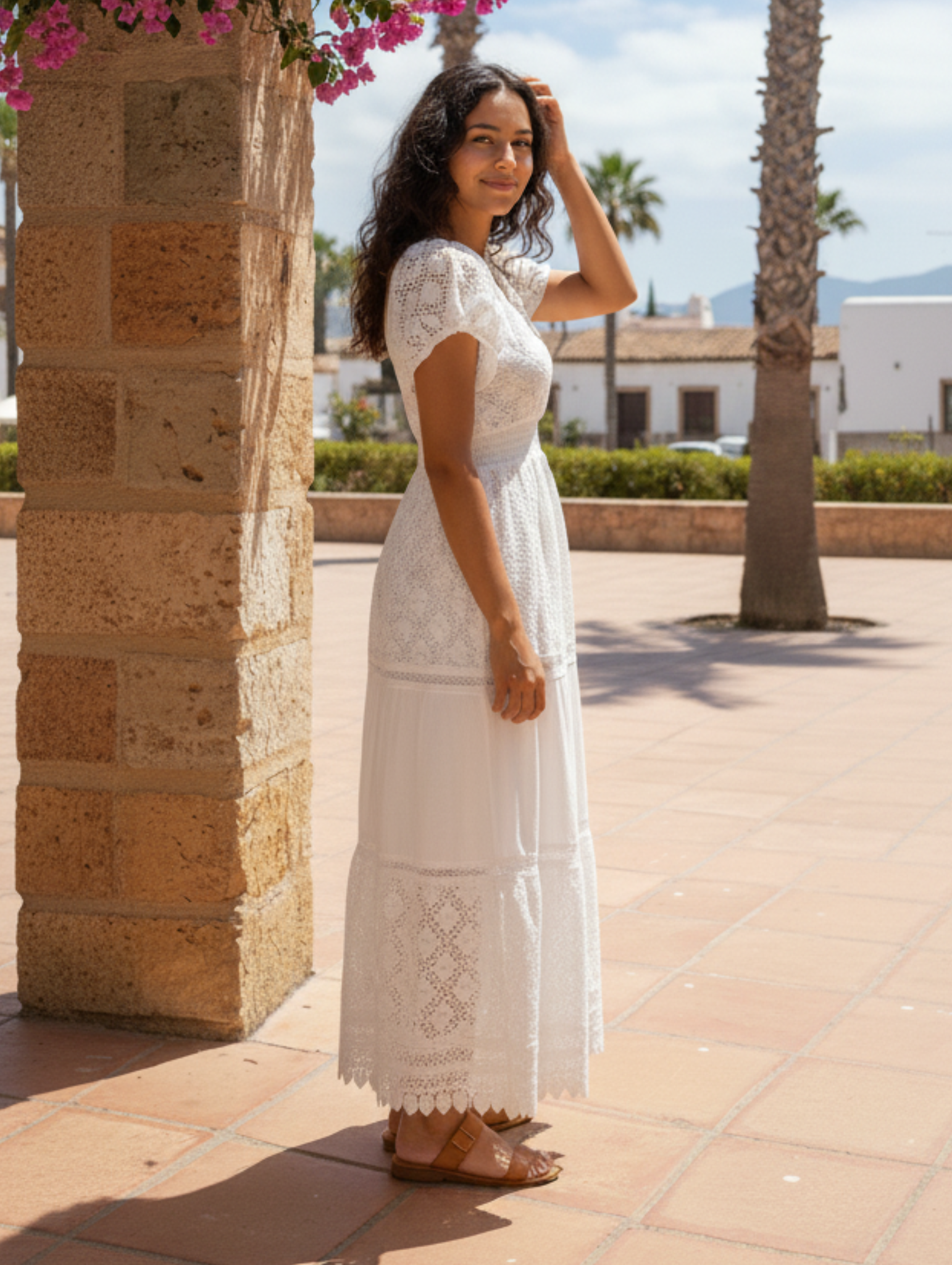 Vestido Maxi de Algodón con Encaje Calado - Estilo "Ibiza Breeze"