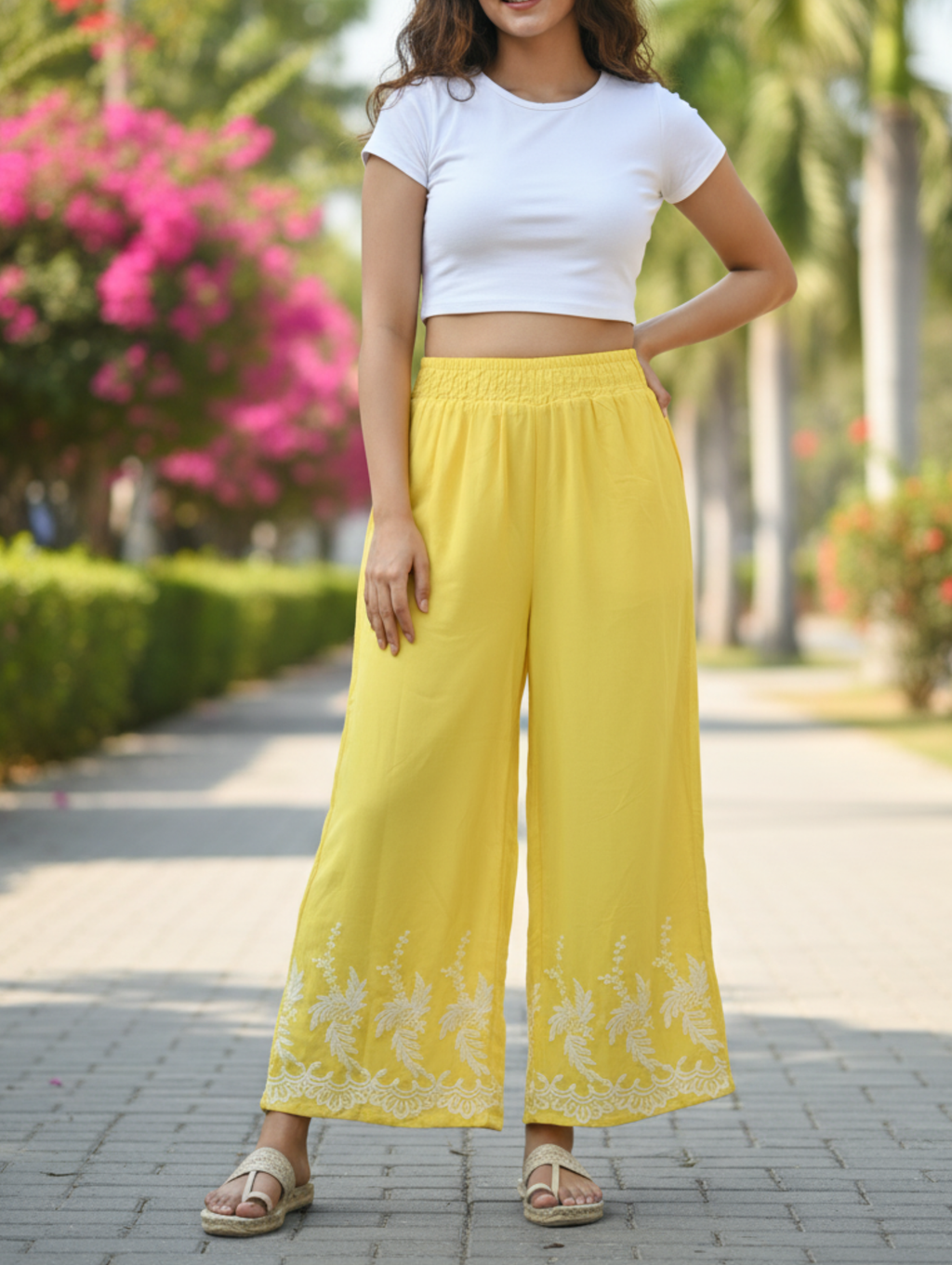 Pantalón de Lino con Detalle Floral Paquete de 12 PCs