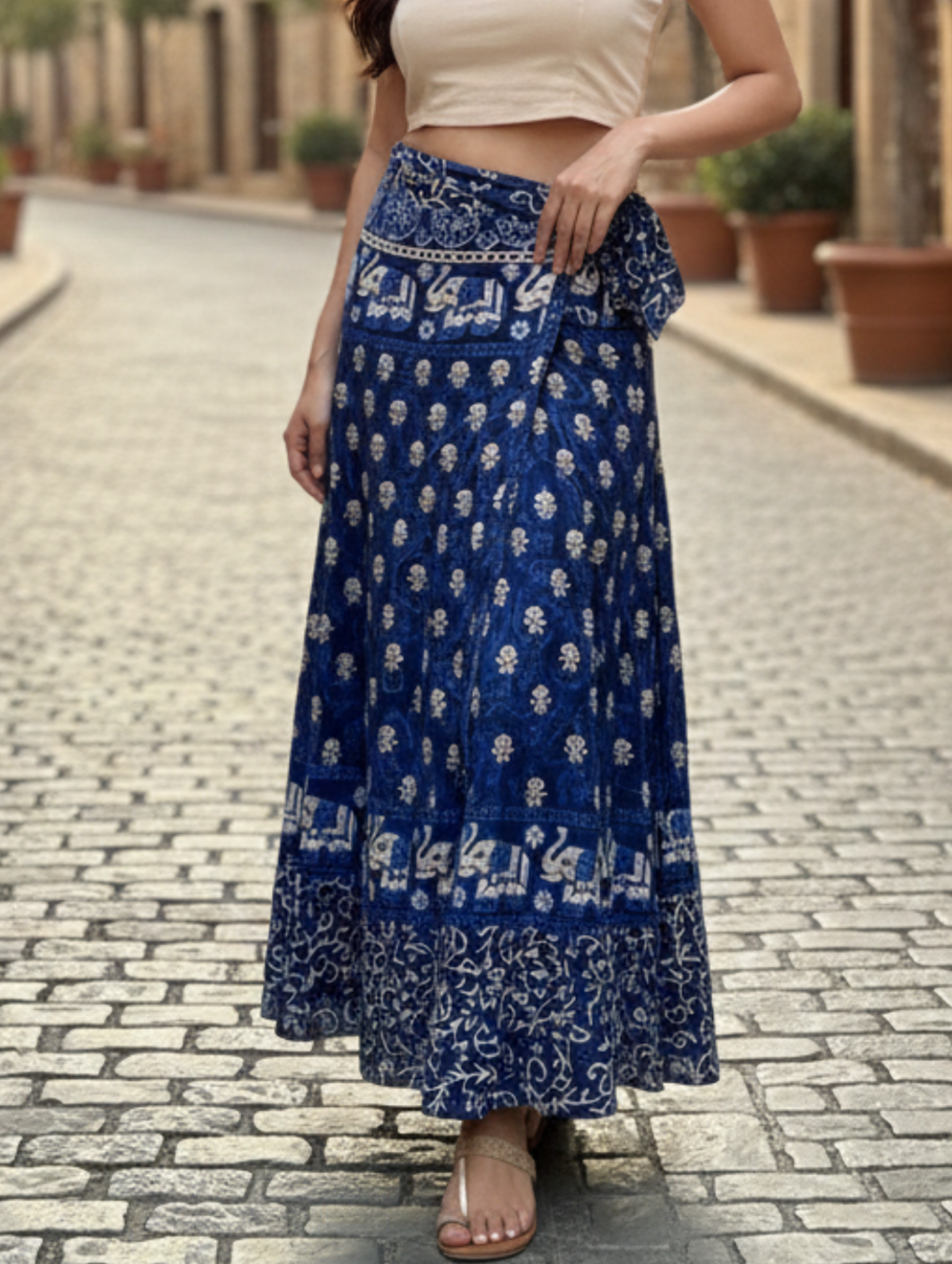 Falda envolvente con estampado de estilo etnico